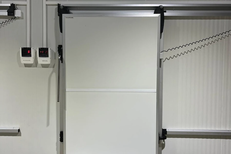 Heavy Duty Insulated Sliding Door for Cold Rooms - FANEX
