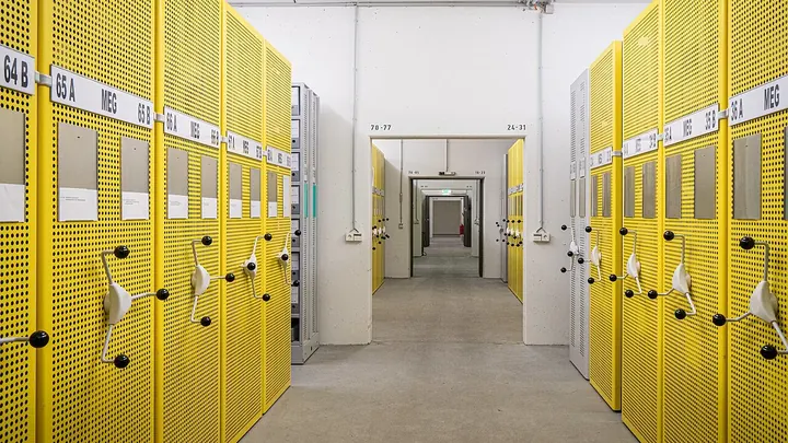 Electrically Driven Mobile Pallet Racking & Shelving Systems - FANEX